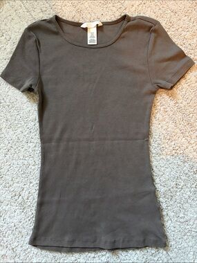 H&M Short Sleeve Ribbed Tee — Chocolate Brown